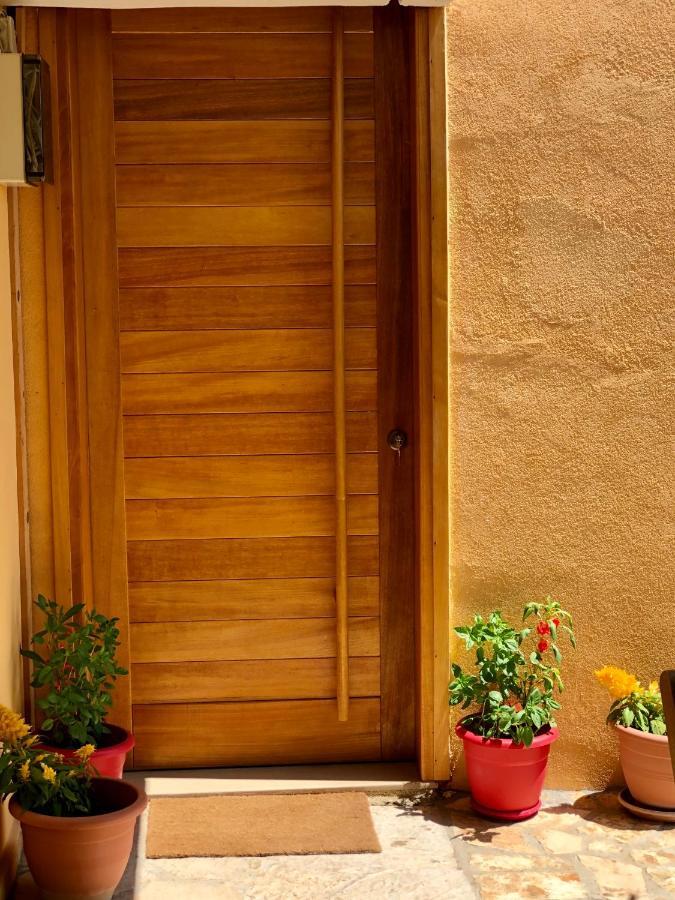 Tzavelitiko Home Himare Luaran gambar