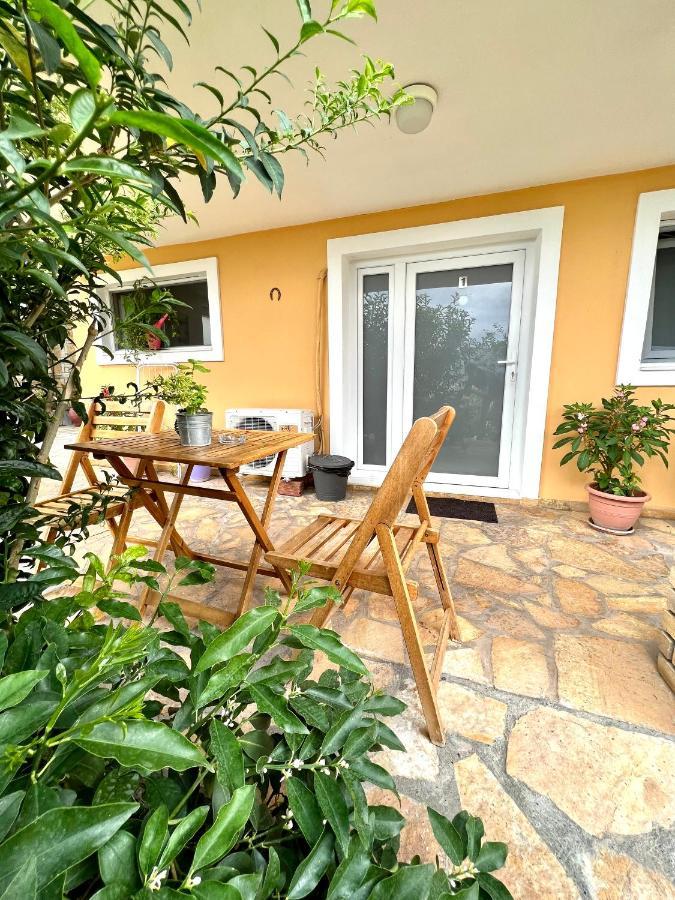 Tzavelitiko Home Himare Luaran gambar